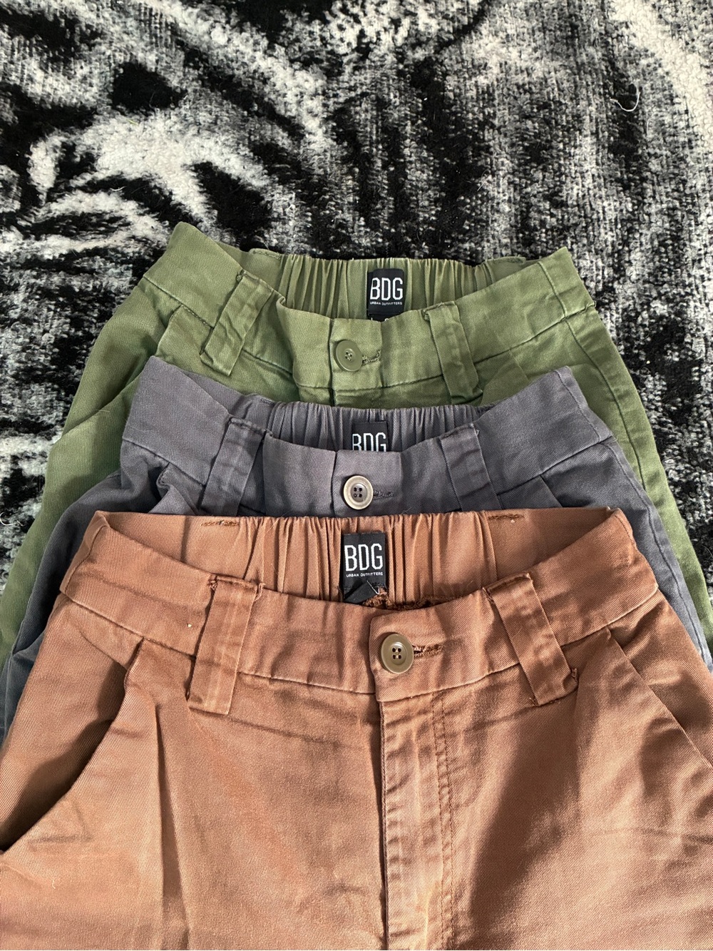 BDG cargo pants, fits a s/m